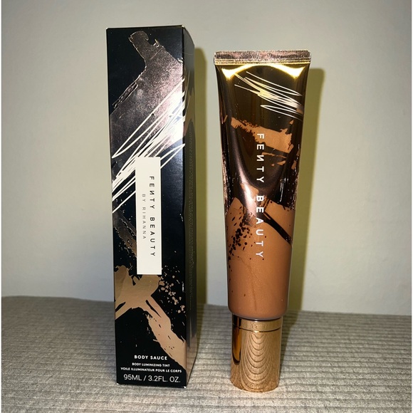 Fenty Beauty Body Sauce Body Luminizing Tint-Salty Caramel. - Picture 2 of 3